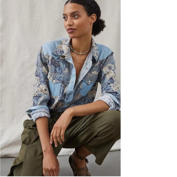 Anthropologie Tops - Love The Label Floral Denim Button-Up Shirt Size XS